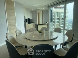 For rent 3 bedrooms condo in Bang Lamung, Chonburi