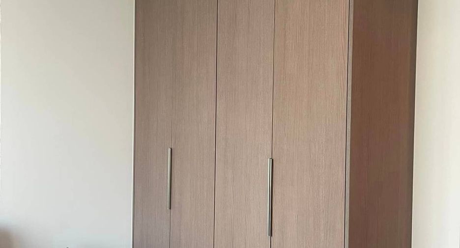 For rent 2 bedrooms condo in Pathum Wan, Bangkok