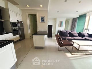 Wohnung zur Miete mit 3 Zimmer in Watthana, Bangkok