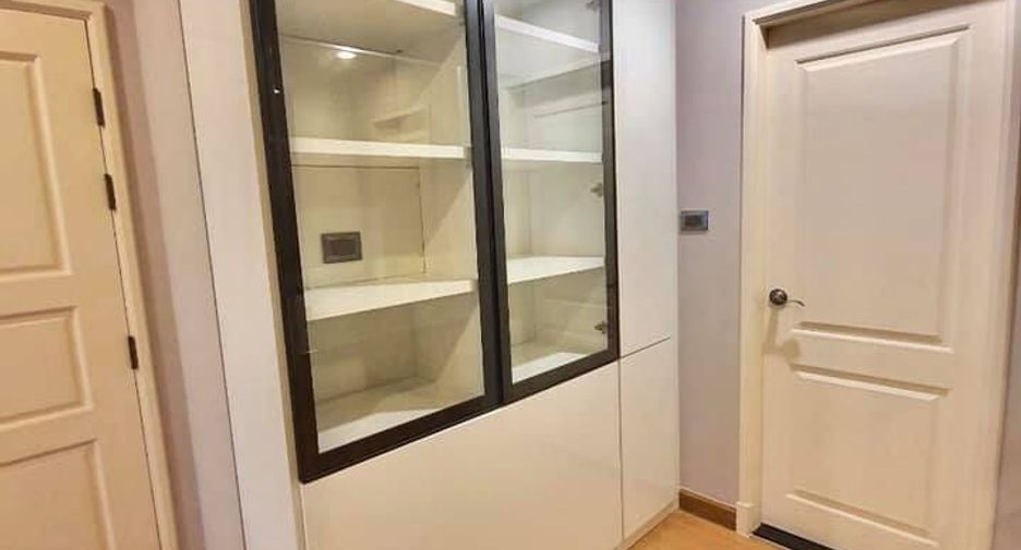 For rent 1 bed condo in Huai Khwang, Bangkok