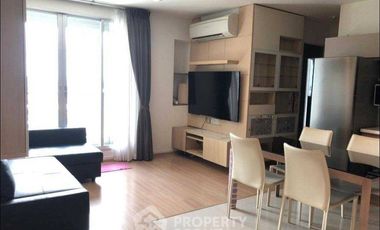 For rent 2 bedrooms condo in Phaya Thai, Bangkok