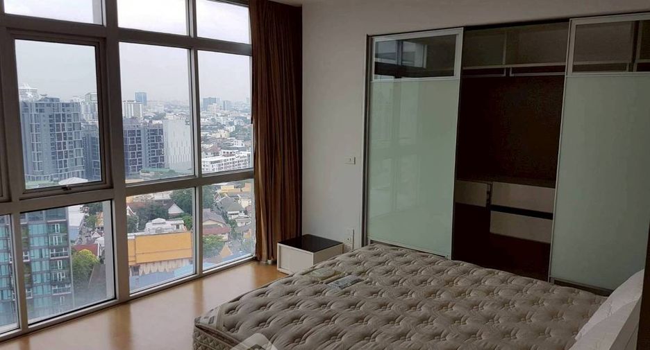 For rent 2 bedrooms condo in Khlong Toei, Bangkok