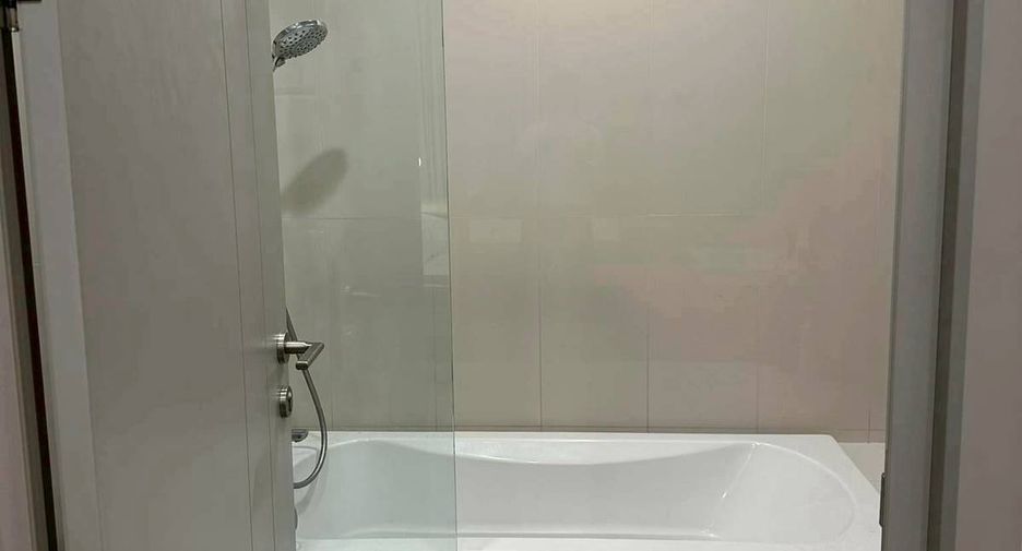Condo en alquiler de 1 habitaciones en Khlong Toei, Bangkok
