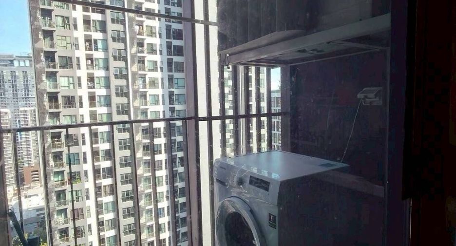 For rent 1 bed condo in Huai Khwang, Bangkok