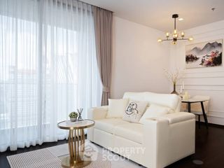For rent 3 bedrooms condo in Pathum Wan, Bangkok