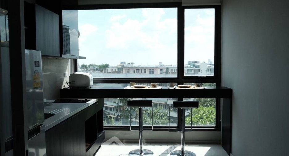 For rent 1 bed condo in Khlong Toei, Bangkok