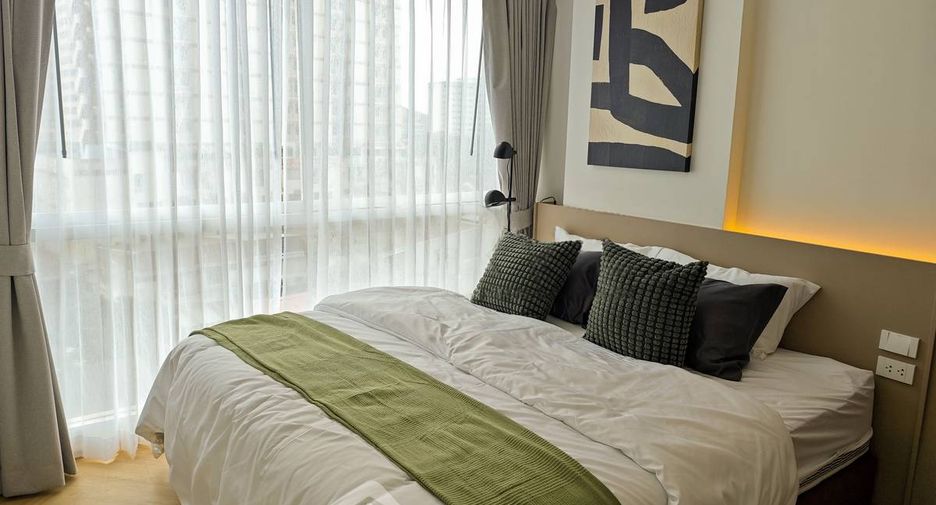 For rent 1 bed condo in Phaya Thai, Bangkok