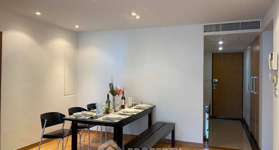 For rent 3 bedrooms condo in Phra Khanong, Bangkok