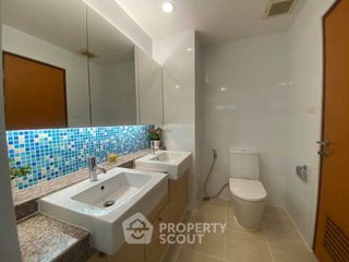 For rent 3 bedrooms condo in Phra Khanong, Bangkok