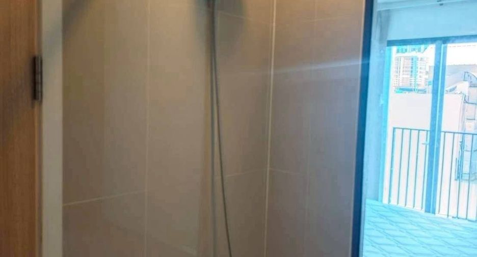 For rent 1 bed apartment in Watthana, Bangkok