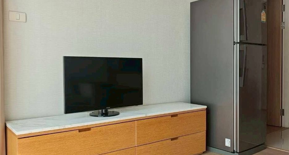 For rent 1 bed apartment in Watthana, Bangkok