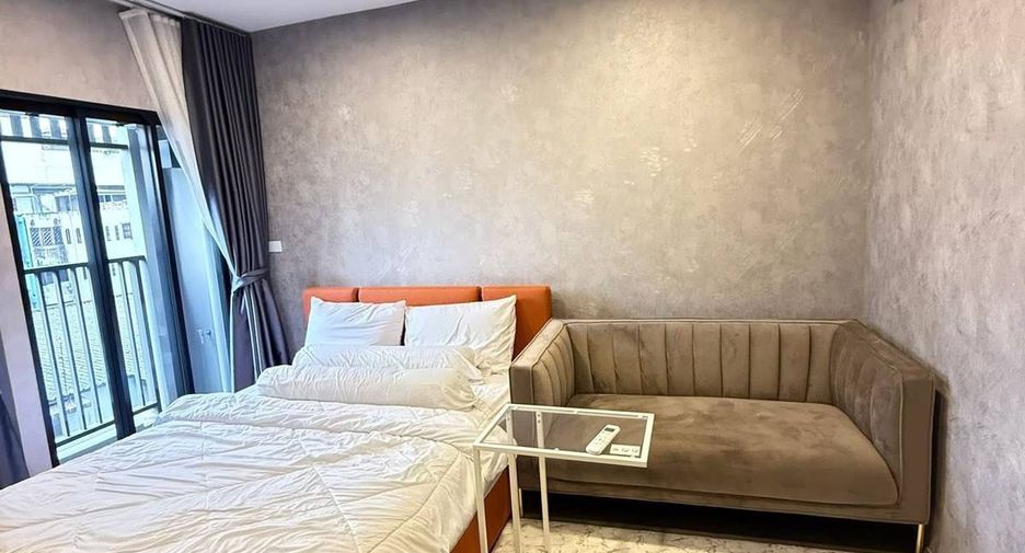 For rent 1 bed condo in Huai Khwang, Bangkok