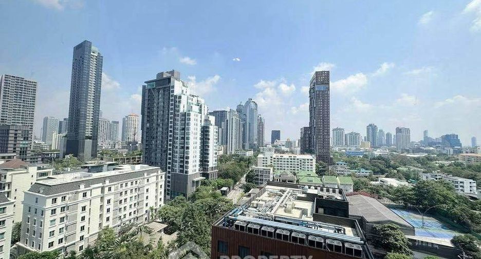 For rent 2 bedrooms condo in Khlong Toei, Bangkok