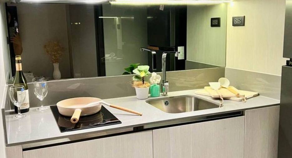 For rent 1 bed condo in Watthana, Bangkok