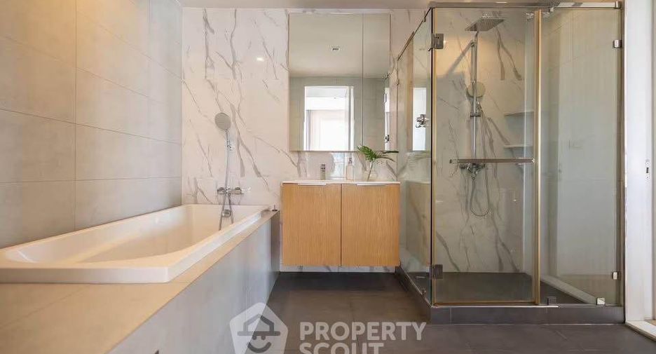 For rent 1 bed condo in Watthana, Bangkok