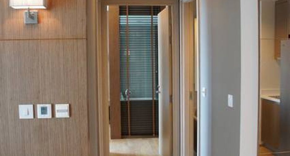 For rent 2 bedrooms condo in Khlong Toei, Bangkok