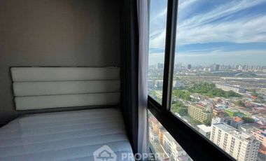 For rent 2 bedrooms condo in Phaya Thai, Bangkok