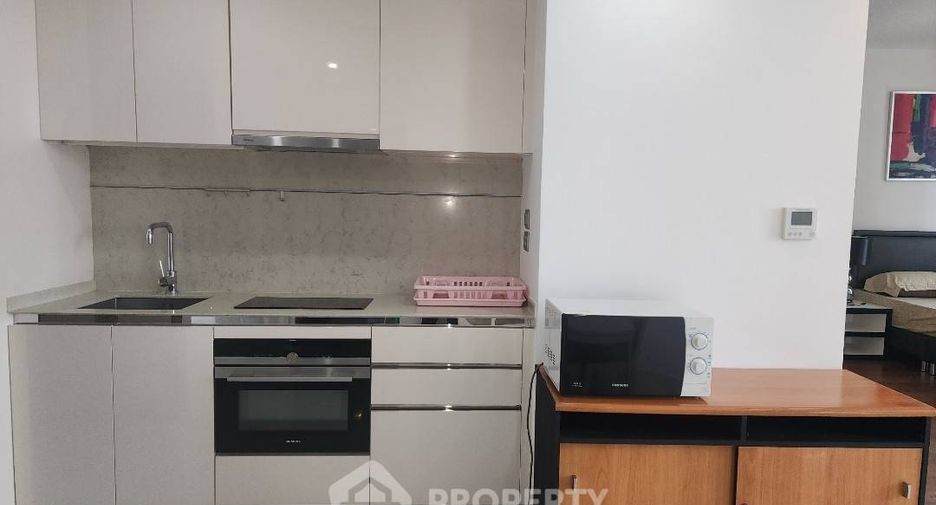 For rent 1 bed condo in Sathon, Bangkok