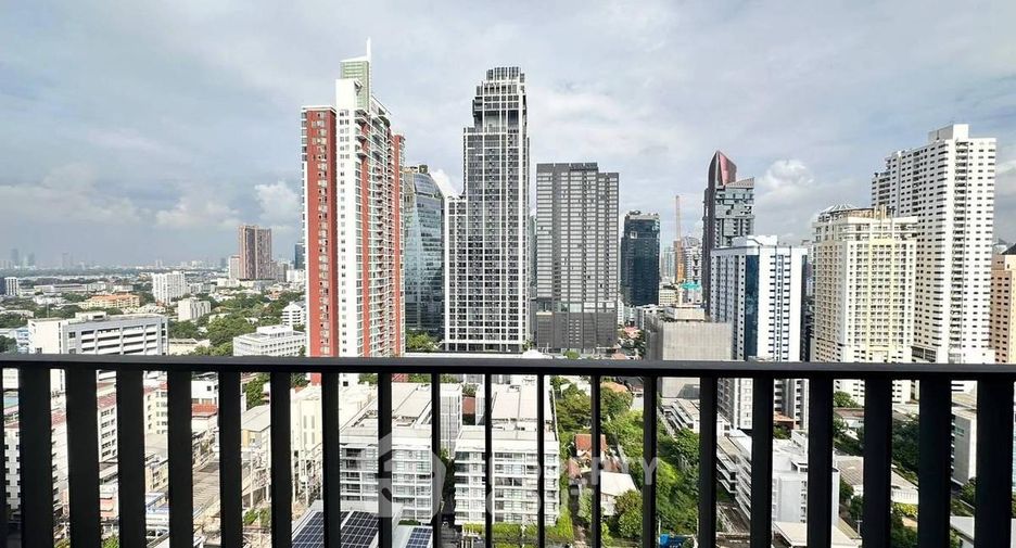 ให้เช่า 2 ห้องนอน คอนโด ใน วัฒนา, กรุงเทพฯ