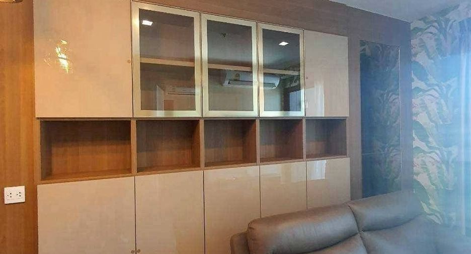 Condo en alquiler de 2 habitaciones en Pathum Wan, Bangkok