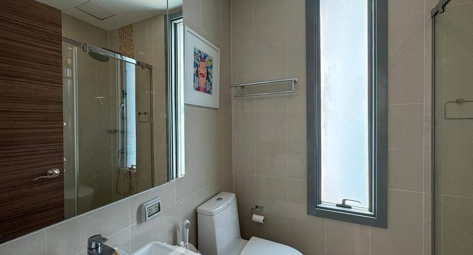 For rent 2 bedrooms condo in Watthana, Bangkok