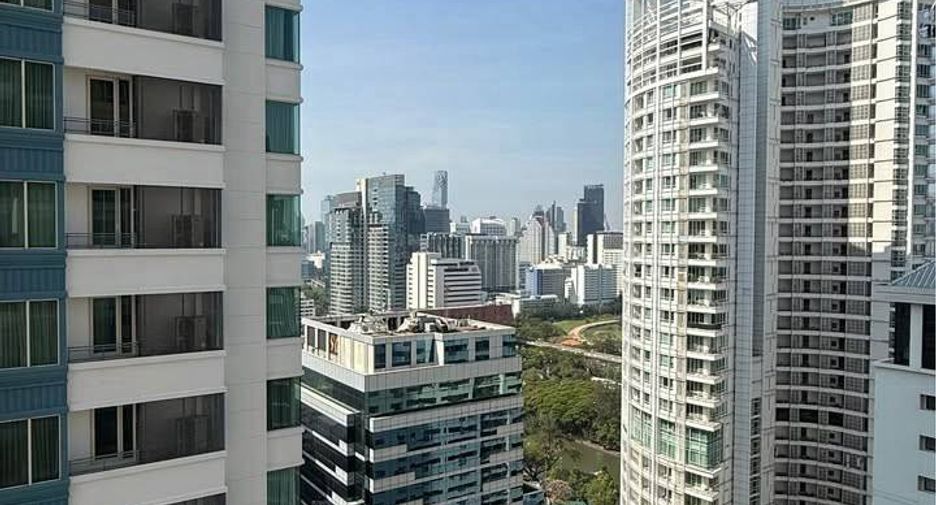 Wohnung zur Miete mit 3 Zimmer in Pathum Wan, Bangkok