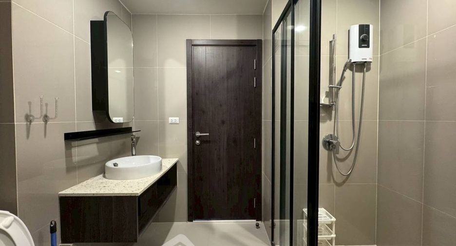 For rent 1 bed condo in Huai Khwang, Bangkok