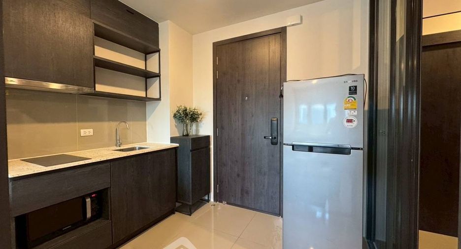 For rent 1 bed condo in Huai Khwang, Bangkok
