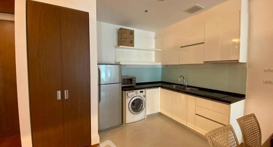 For rent 1 bed condo in Khlong Toei, Bangkok