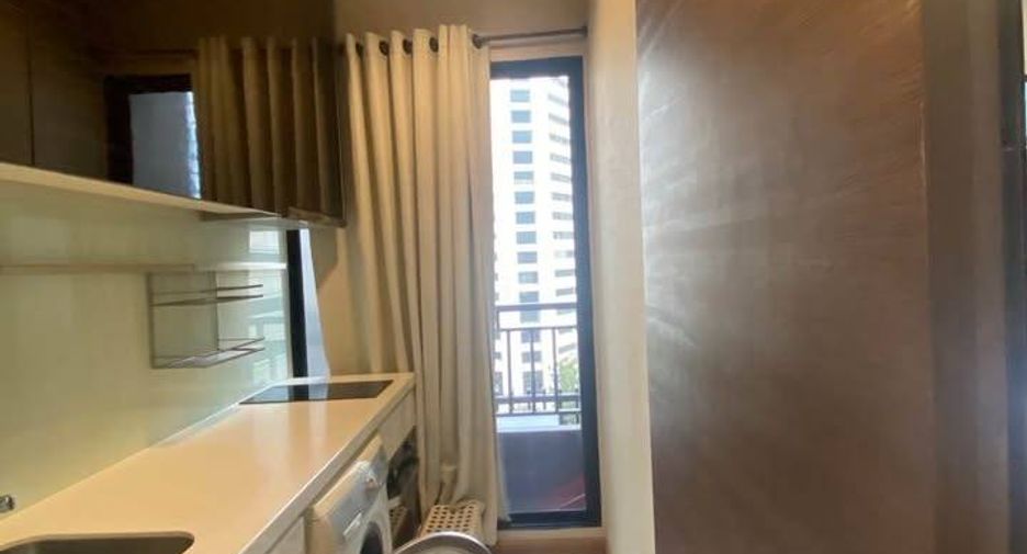 For rent 1 bed condo in Huai Khwang, Bangkok