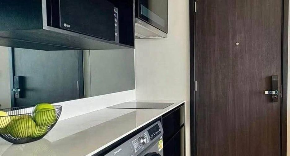 For rent 1 bed condo in Phaya Thai, Bangkok