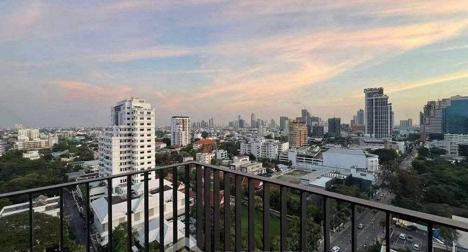 For rent 1 bed condo in Watthana, Bangkok