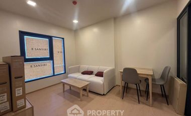 For rent 1 bed condo in Huai Khwang, Bangkok