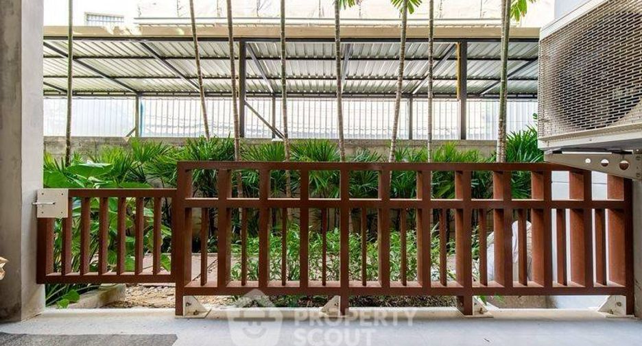 ให้เช่า 2 ห้องนอน คอนโด ใน คลองเตย, กรุงเทพฯ
