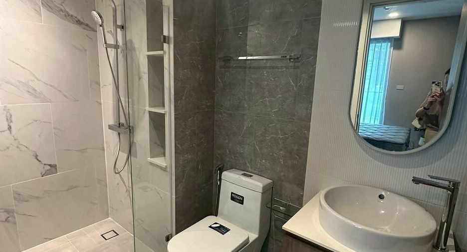 For rent 1 bed condo in Huai Khwang, Bangkok