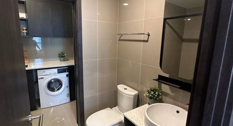 For rent 1 bed condo in Huai Khwang, Bangkok