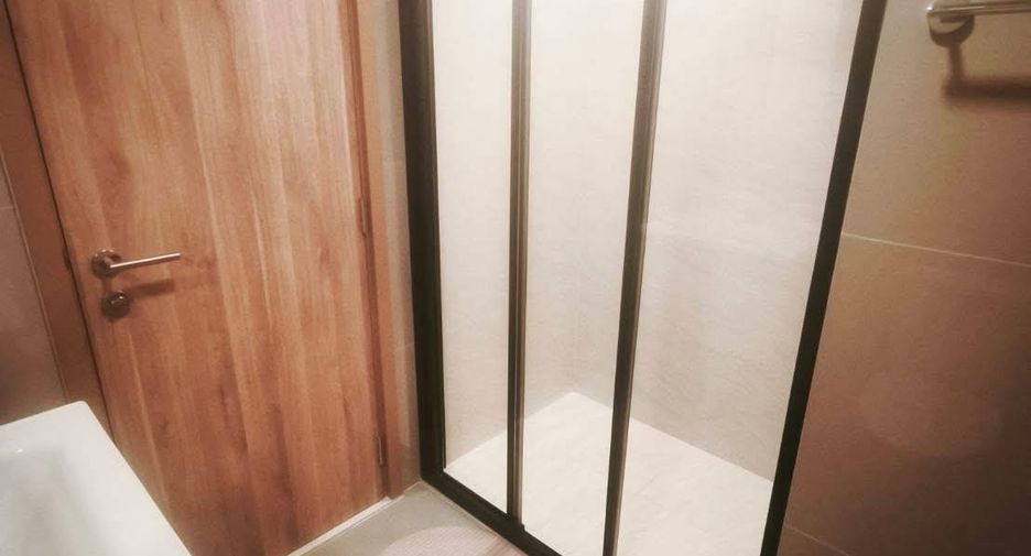 Wohnung zur Miete mit 1 Zimmer in Huai Khwang, Bangkok
