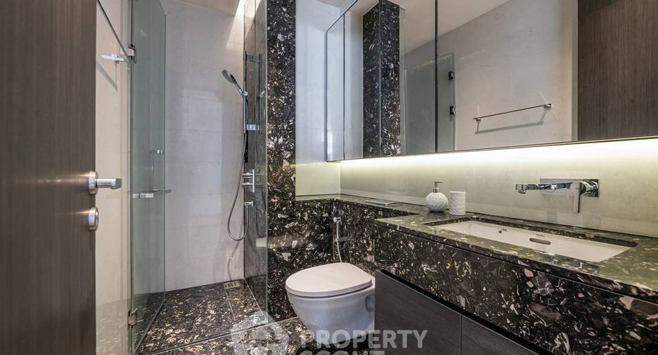 For rent 2 bedrooms condo in Khlong Toei, Bangkok