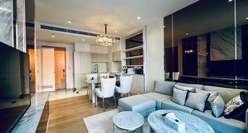 For rent 2 bedrooms condo in Khlong San, Bangkok