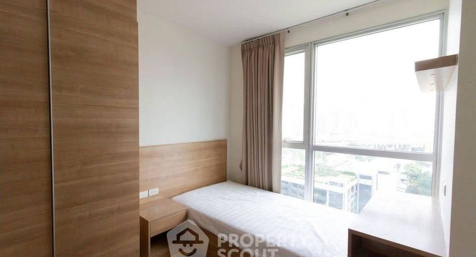 For rent 2 bedrooms condo in Phra Khanong, Bangkok
