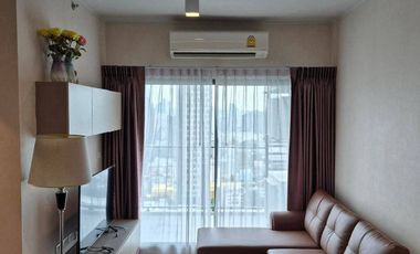 Wohnung zur Miete mit 2 Zimmer in Phra Khanong, Bangkok
