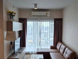 For rent 2 bedrooms condo in Phra Khanong, Bangkok