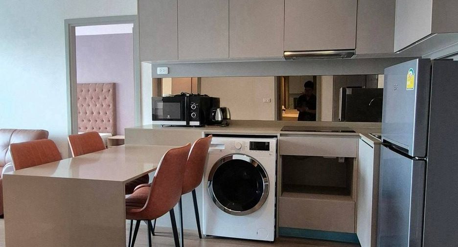 For rent 2 bedrooms condo in Phra Khanong, Bangkok