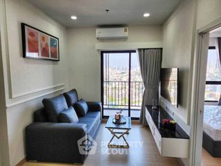 For rent 2 bedrooms condo in Khlong San, Bangkok
