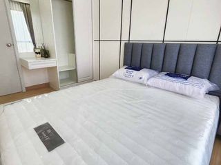 For rent 2 bedrooms condo in Khlong San, Bangkok