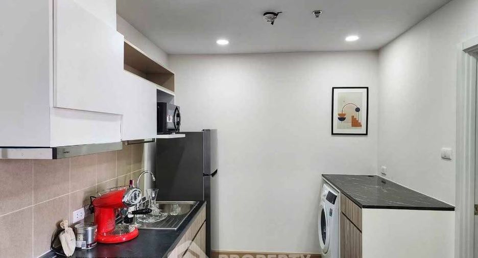 For rent 2 bedrooms condo in Khlong San, Bangkok