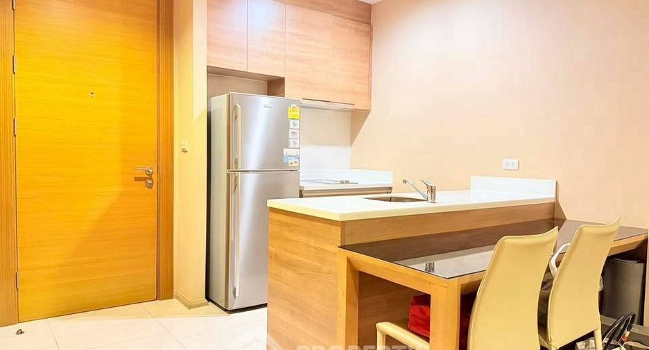 For rent 1 bed condo in Huai Khwang, Bangkok
