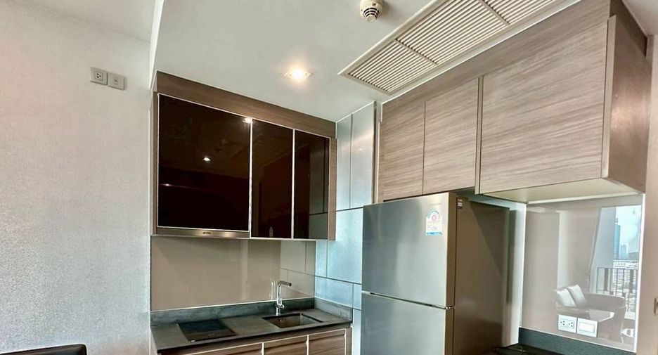 Wohnung zur Miete mit 1 Zimmer in Khlong Toei, Bangkok
