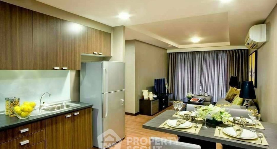 For rent 2 bedrooms condo in Phaya Thai, Bangkok