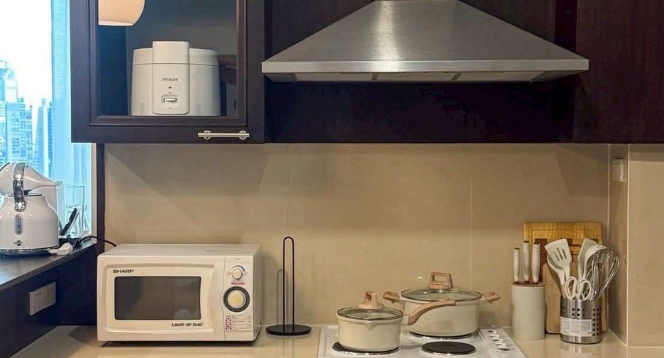 For rent 2 bedrooms condo in Sathon, Bangkok